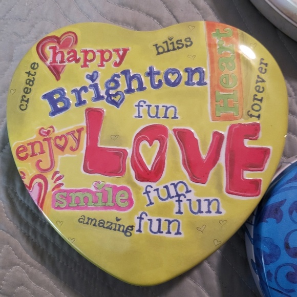 Brighton Tins  Approx. 5.75" x 5.5" Lot of 4 - Picture 4 of 6